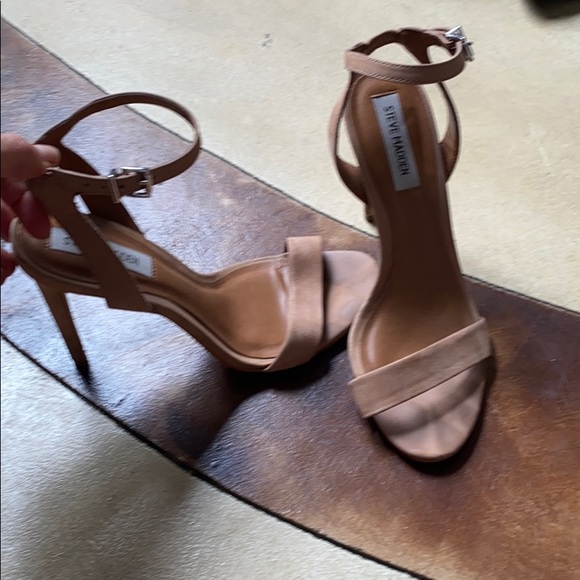 Nude stiletto - Picture 2 of 4